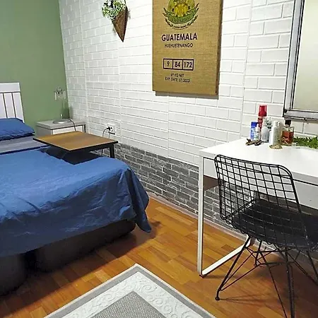 Alsancak Double Seaside 50 Mt Walk Ξενοδοχείο *